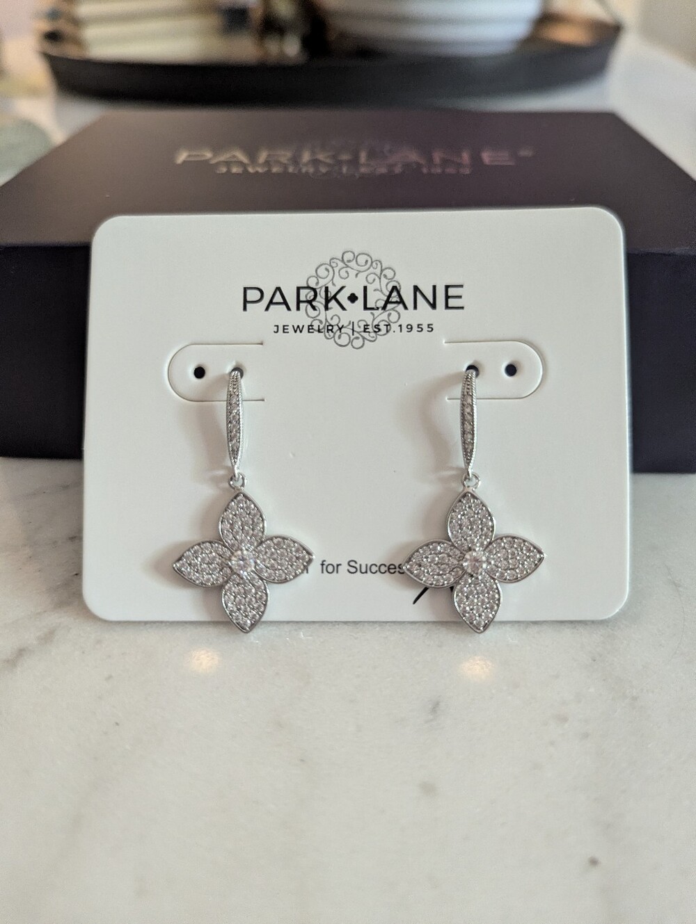 Park Lane Sparkle Box Exclusive Vera Earrings
